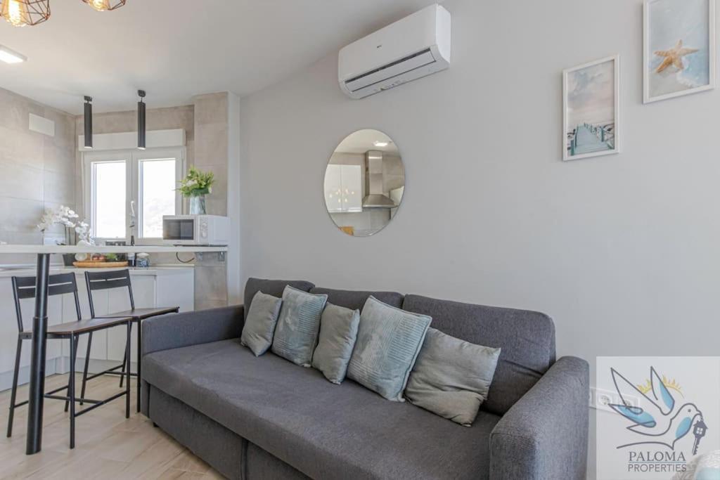 Wonderful Studio Apartment On The Beachfront Benalmádena Eksteriør bilde