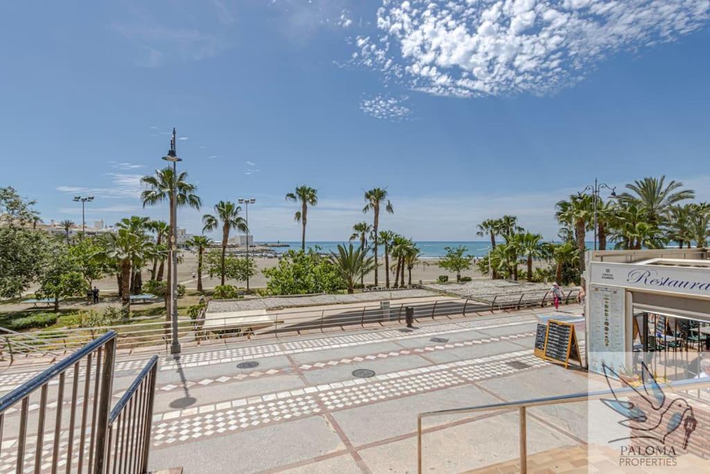 Wonderful Studio Apartment On The Beachfront Benalmádena Eksteriør bilde